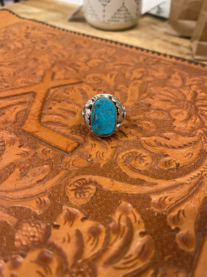 Large Man’s Turquoise Ring with Leaf Detail